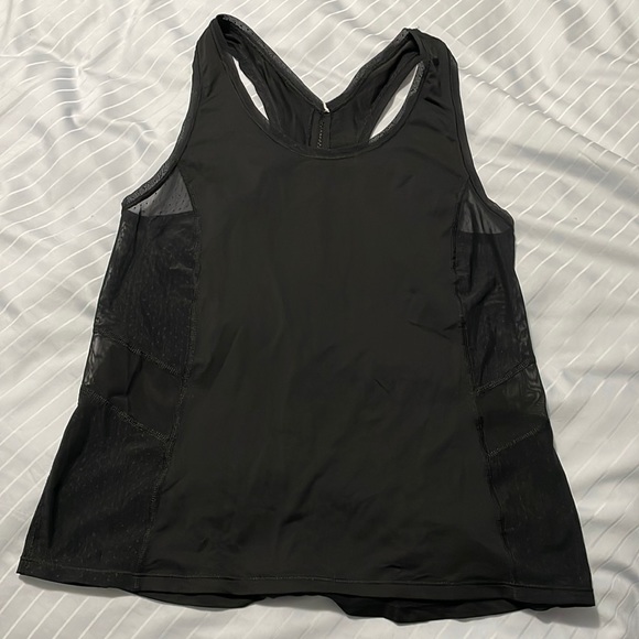 Lululemon Tank - Picture 1 of 3